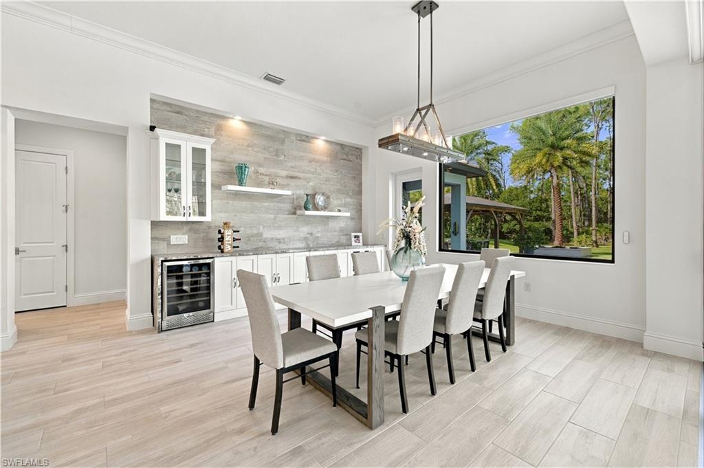 SAN CARLOS ESTATES - Residential