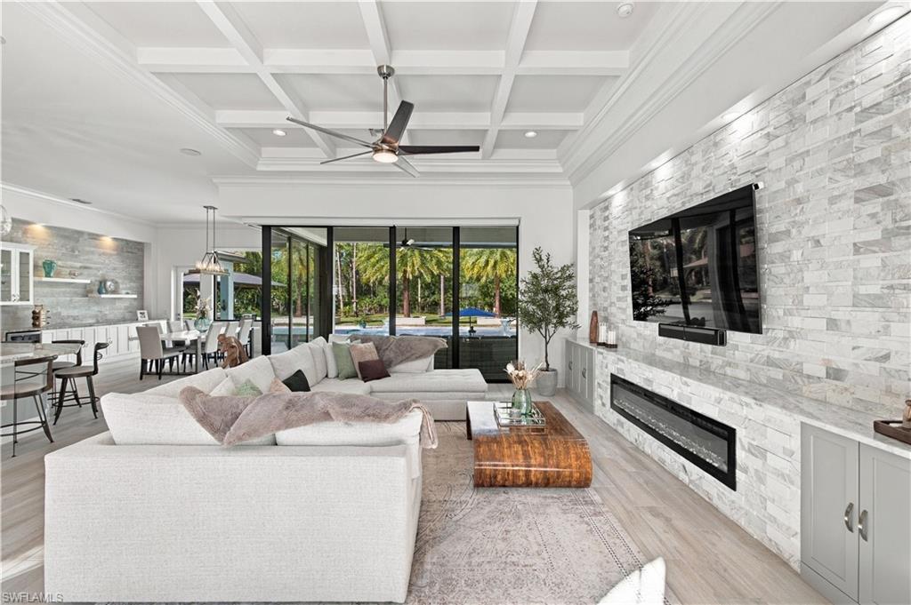 SAN CARLOS ESTATES - Residential