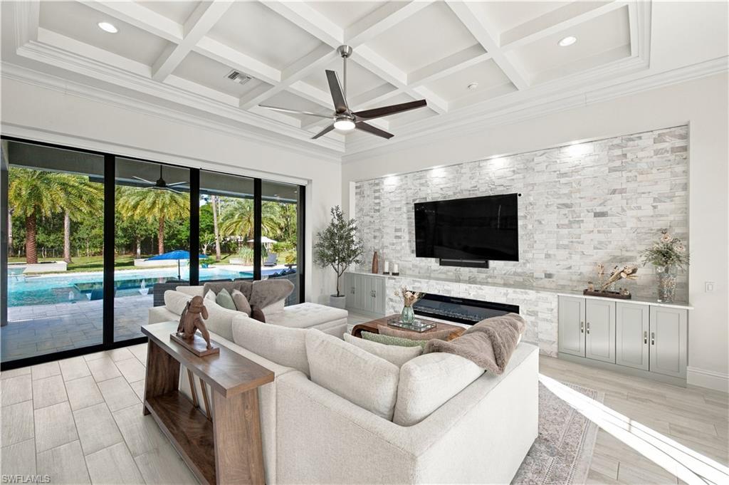 SAN CARLOS ESTATES - Residential