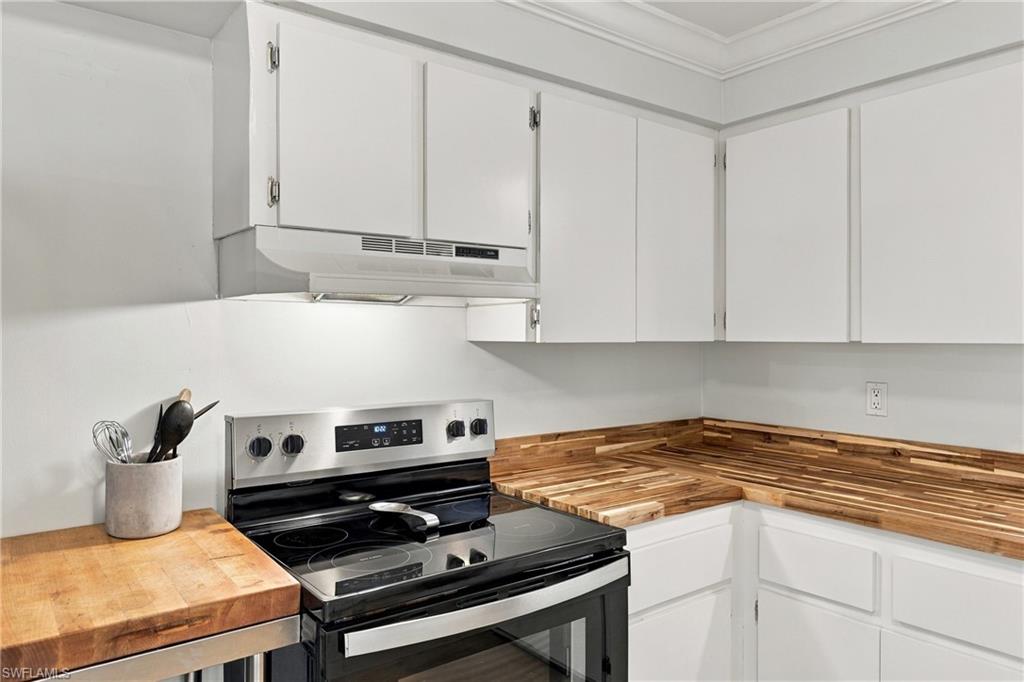 SEMINOLE ESTATES - Residential