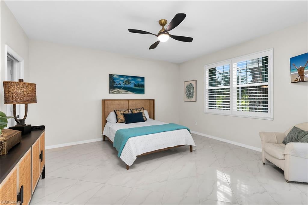 VINTAGE BAY - Residential
