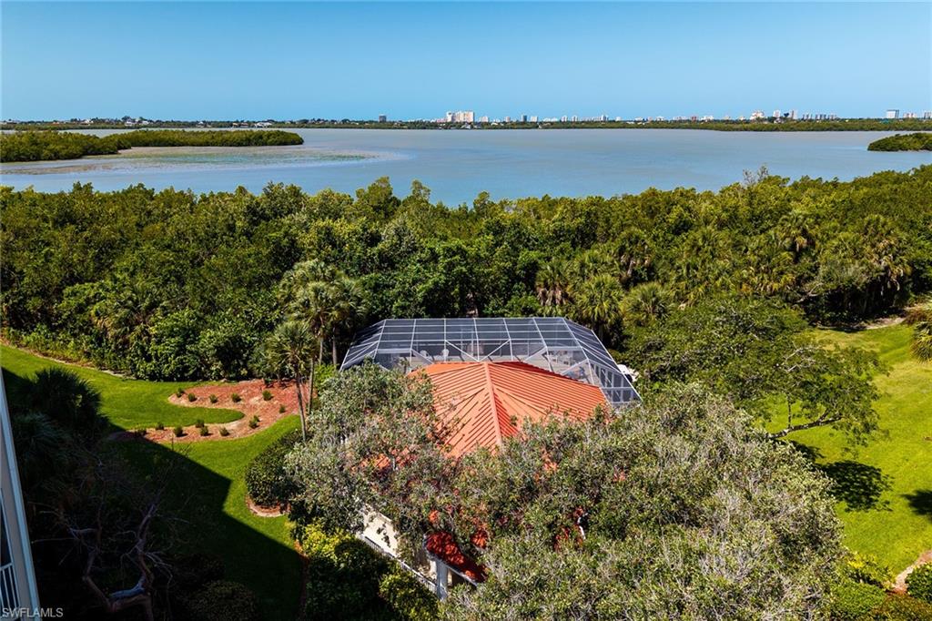 VINTAGE BAY - Residential