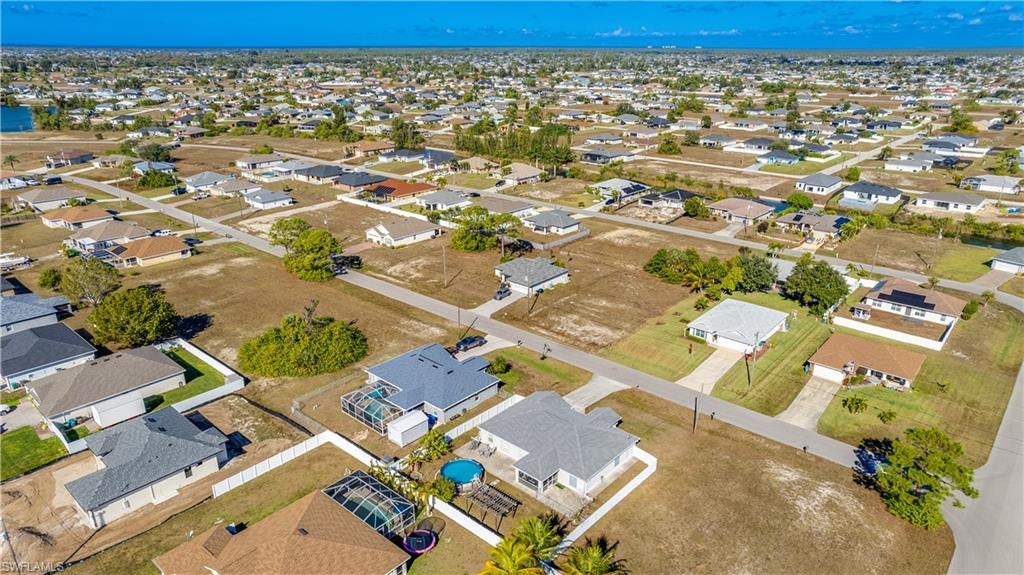 CAPE CORAL - Residential