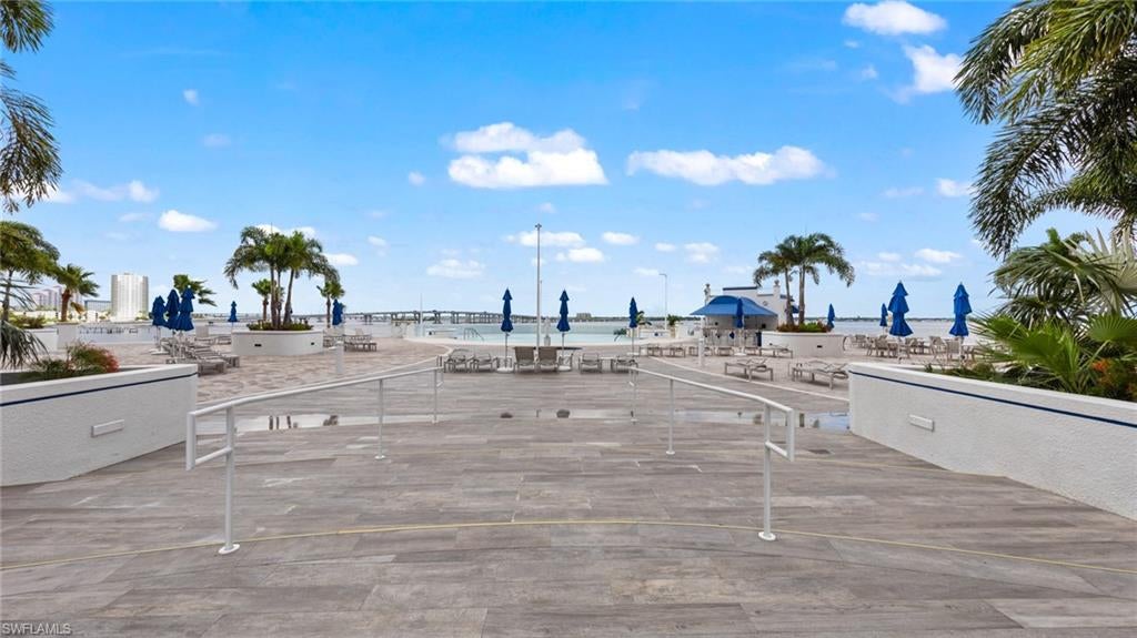 RIVIERA - Residential Lease