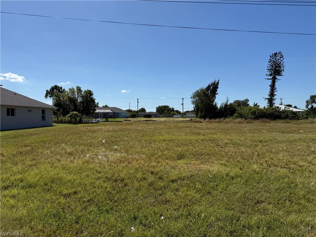 CAPE CORAL - Land
