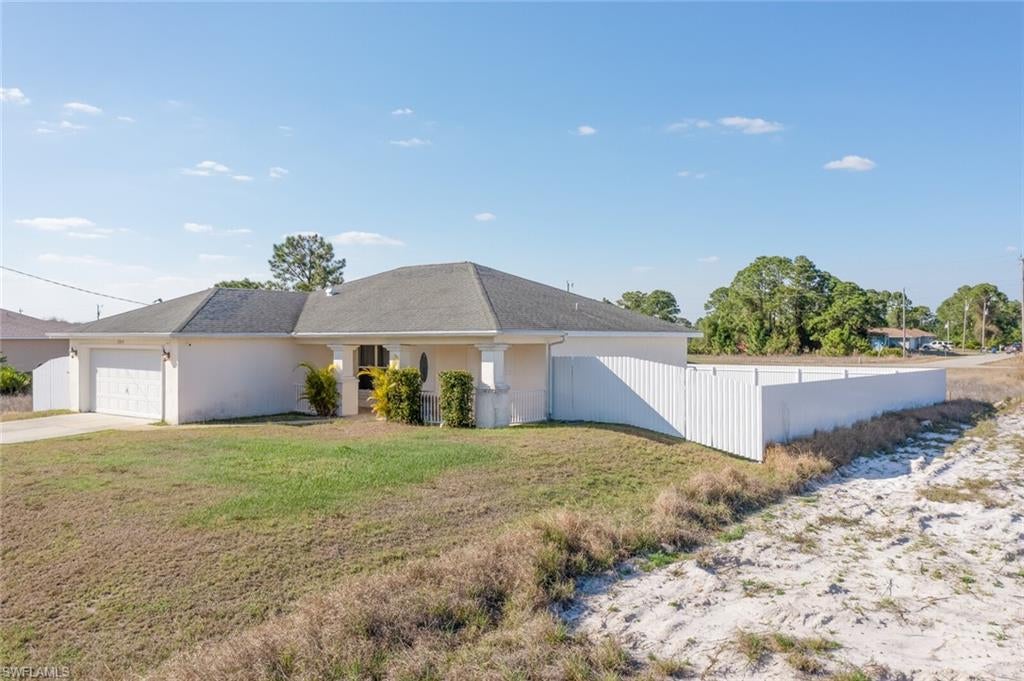 LEHIGH ACRES - Residential