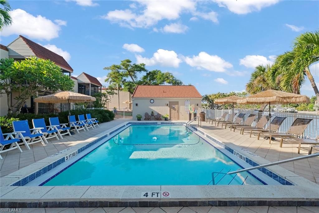 SANIBEL MOORINGS CONDO - Residential