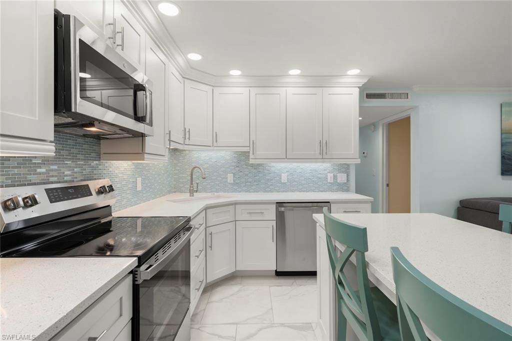 SANIBEL MOORINGS CONDO - Residential