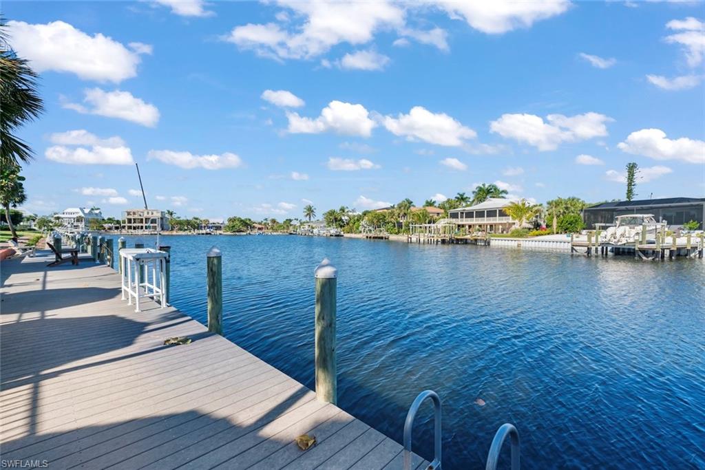 SANIBEL MOORINGS CONDO - Residential