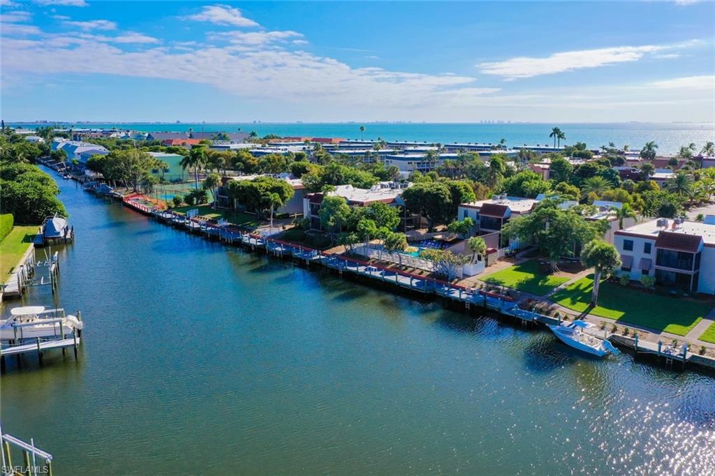 SANIBEL MOORINGS CONDO - Residential