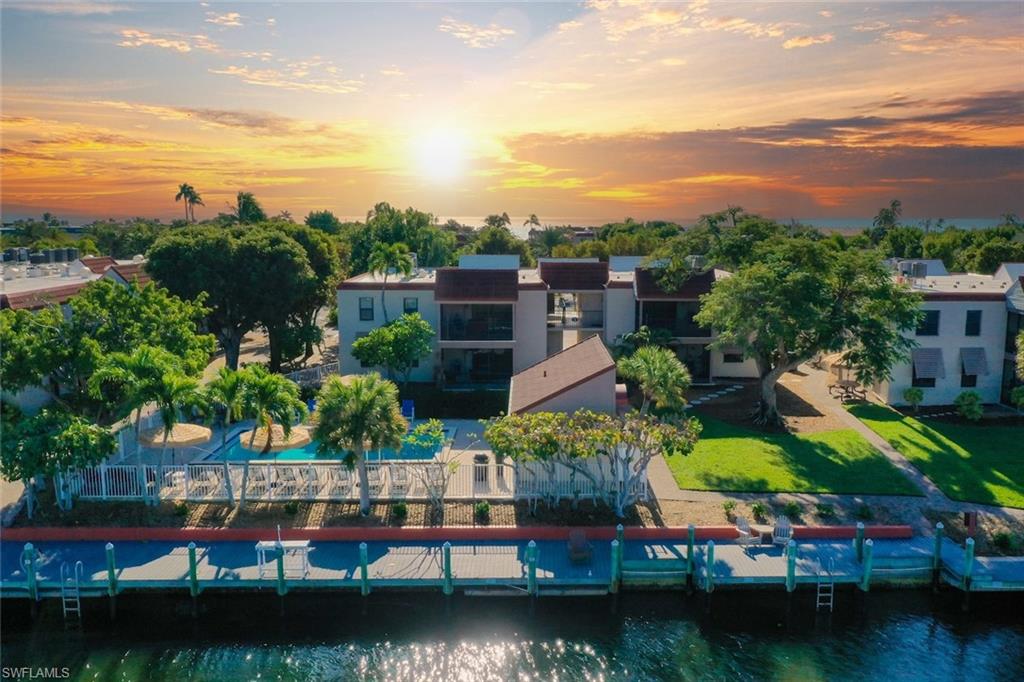 SANIBEL MOORINGS CONDO - Residential
