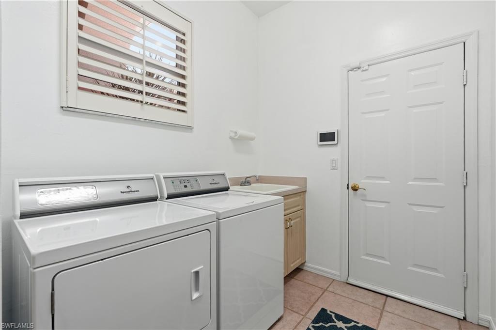 CEDAR CREEK - Residential