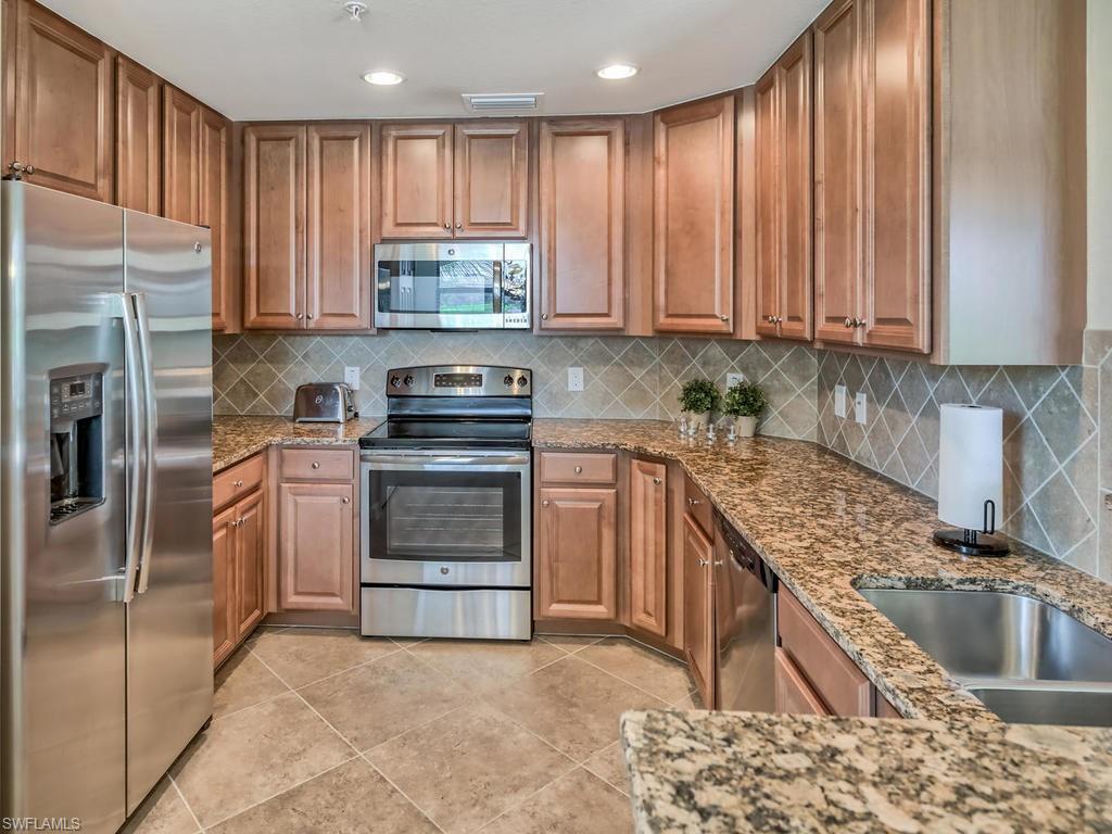 DI NAPOLI - Residential Lease