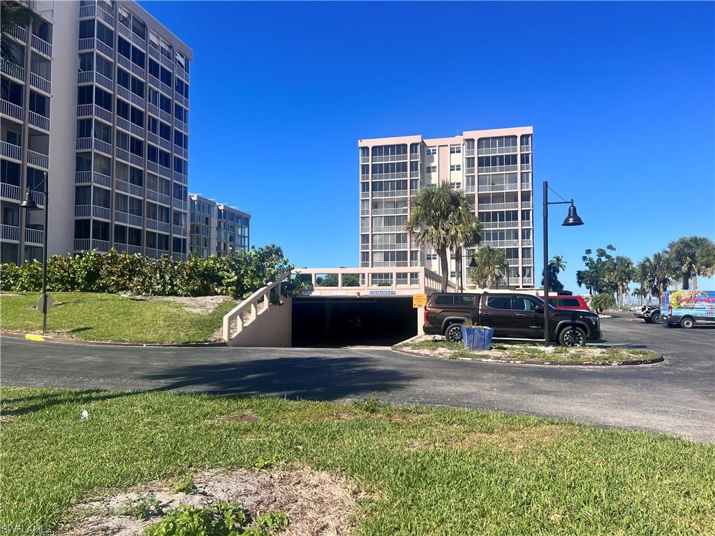 CRECIENTE CONDO NORTH - Residential