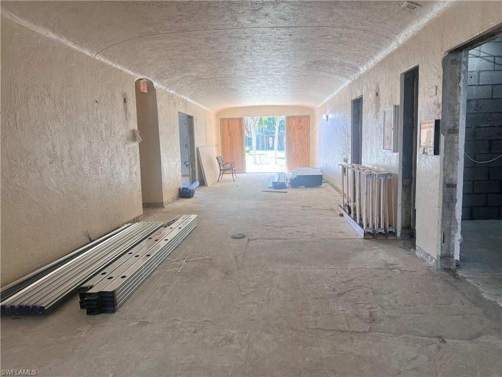 CRECIENTE CONDO NORTH - Residential