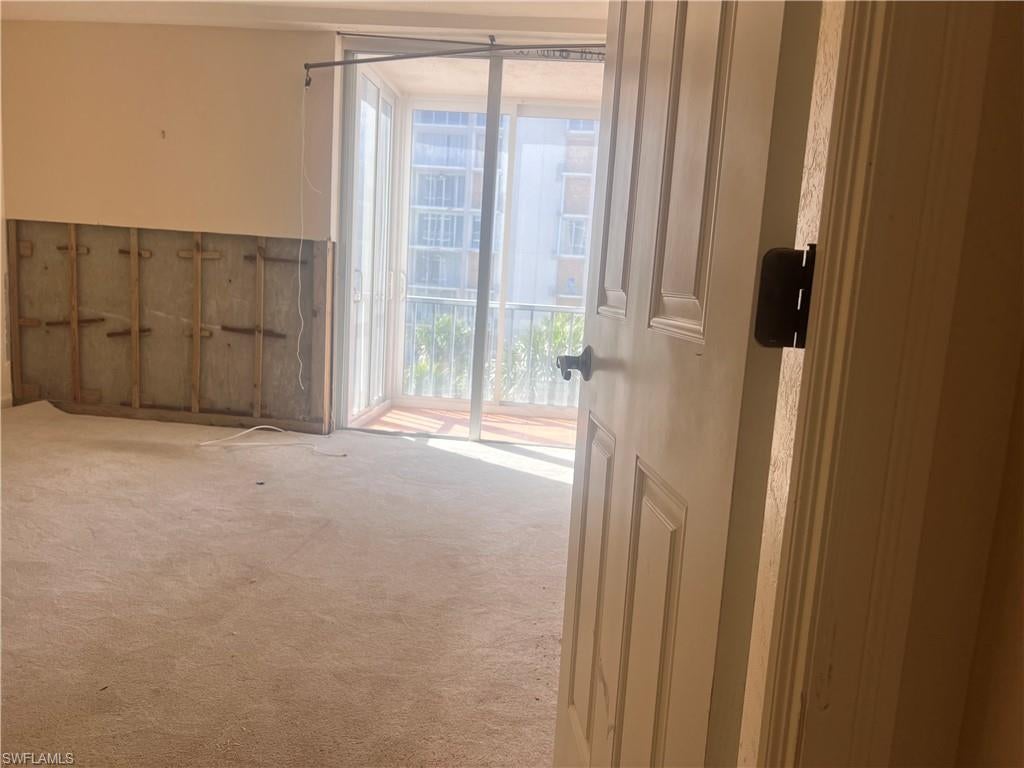 CRECIENTE CONDO NORTH - Residential