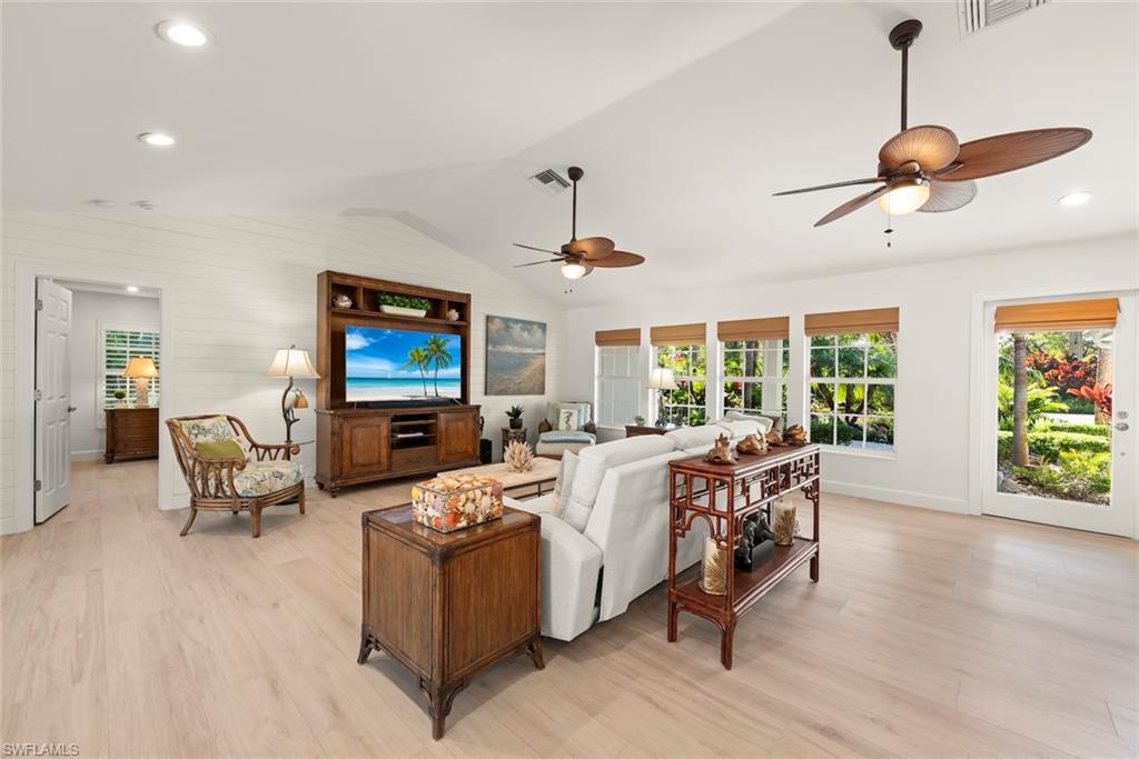SANIBEL BAYOUS - Residential