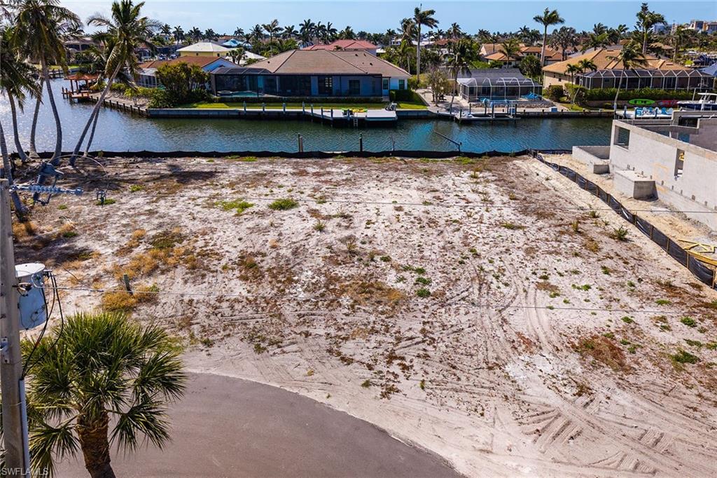 MARCO ISLAND - Land