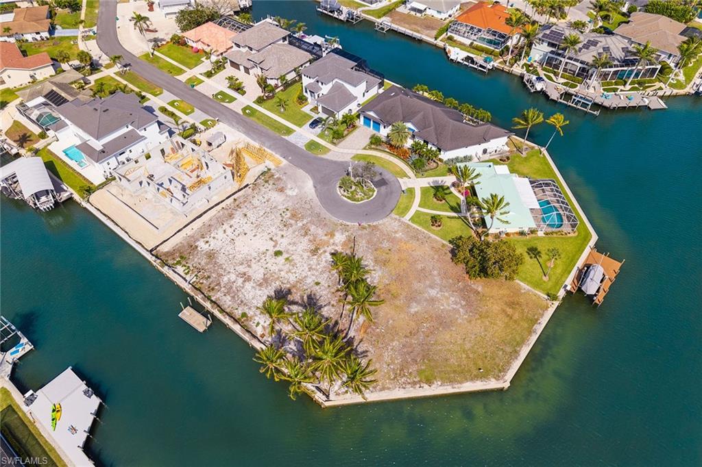 MARCO ISLAND - Land