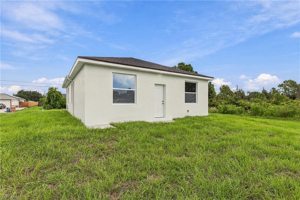 LEHIGH ACRES - Residential
