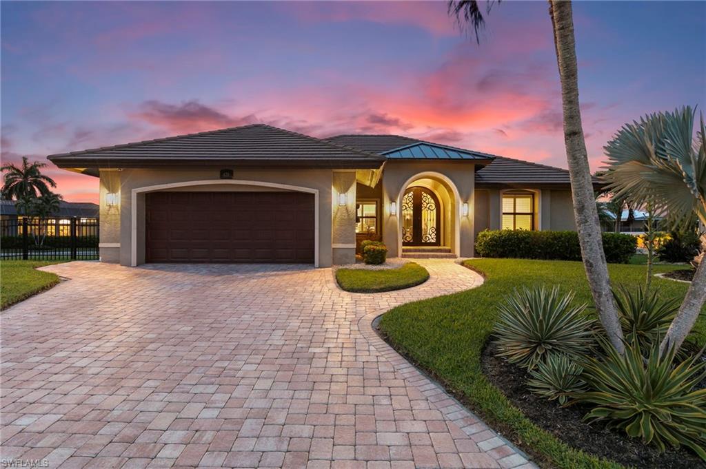 MARCO BEACH - Residential