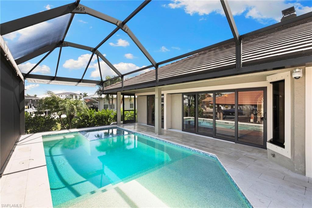 MARCO BEACH - Residential