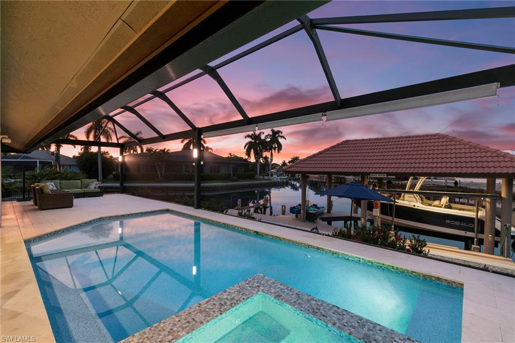 MARCO BEACH - Residential