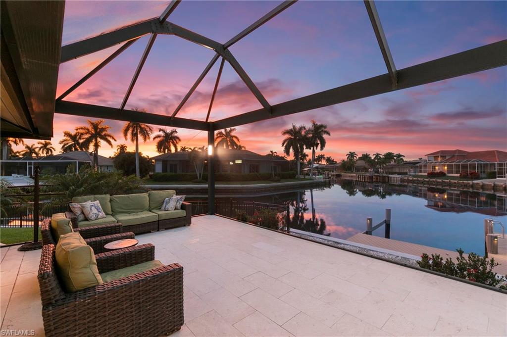 MARCO BEACH - Residential