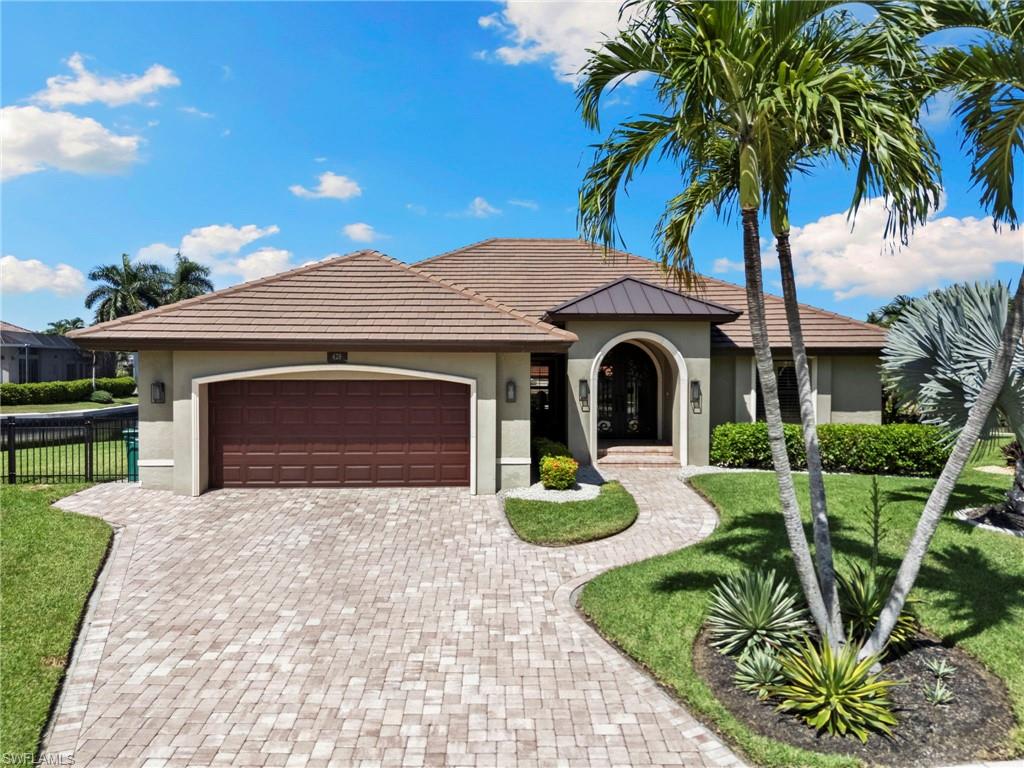 MARCO BEACH - Residential