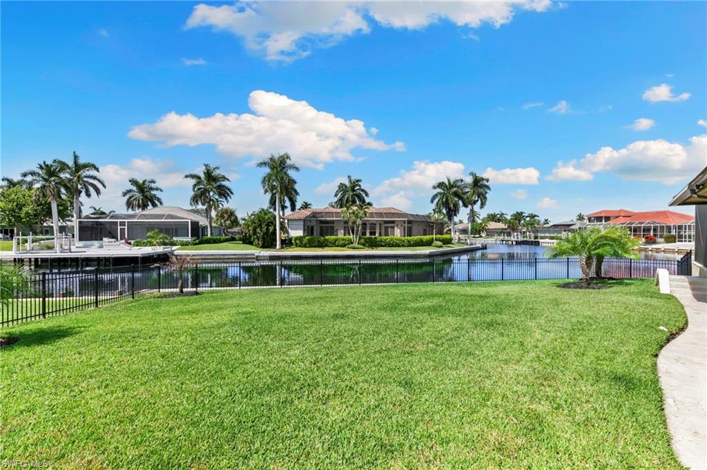 MARCO BEACH - Residential