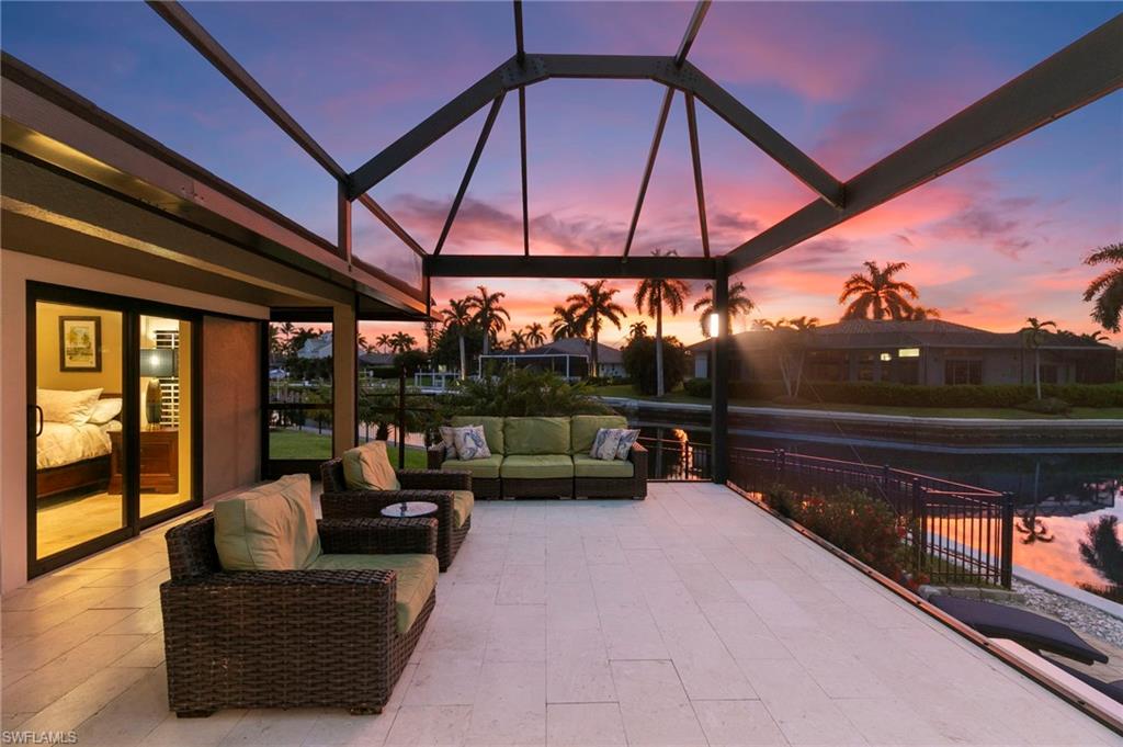 MARCO BEACH - Residential