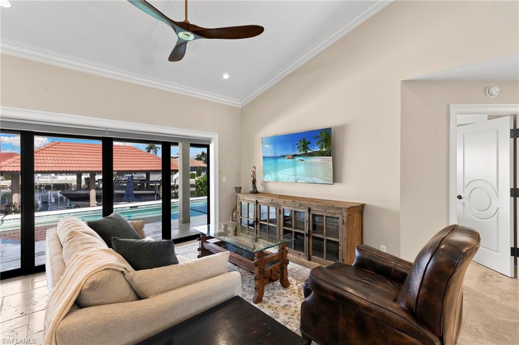 MARCO BEACH - Residential