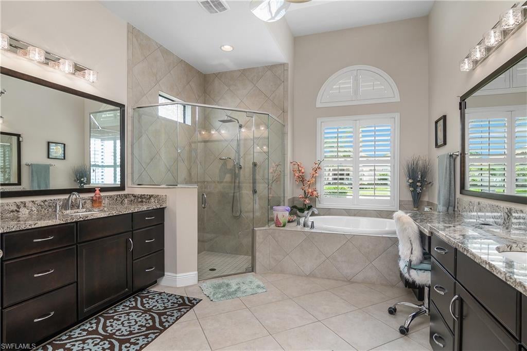 BONITA LAKES - Residential