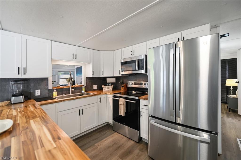IONA GARDENS - Residential