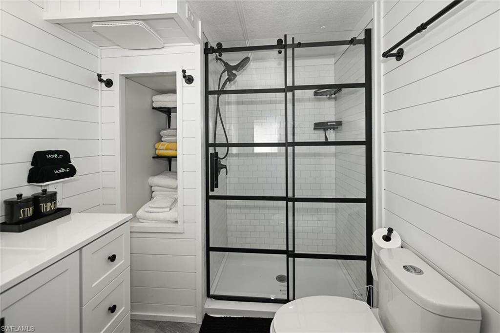 IONA GARDENS - Residential