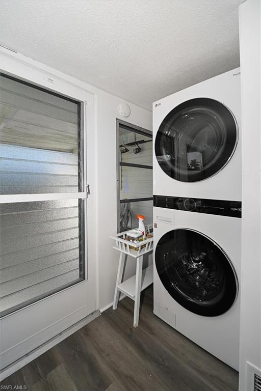 IONA GARDENS - Residential
