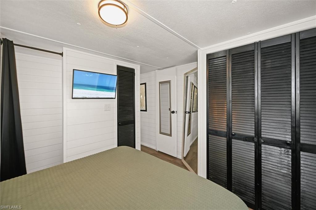 IONA GARDENS - Residential