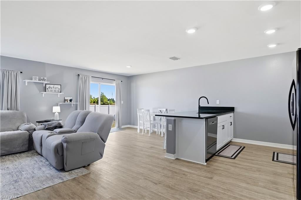 GATOR CIRCLE - Residential