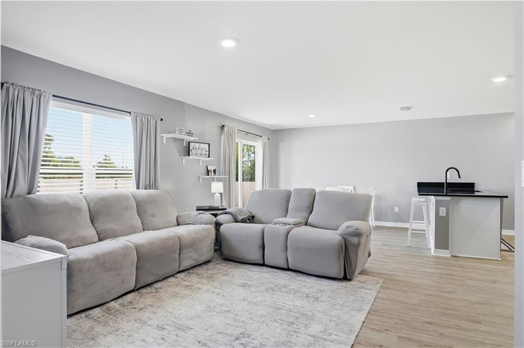 GATOR CIRCLE - Residential