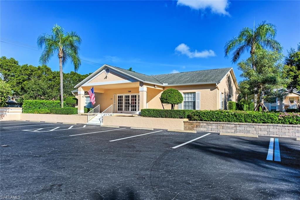 WIGGINS LAKES AND PRESERVES - Residential Lease