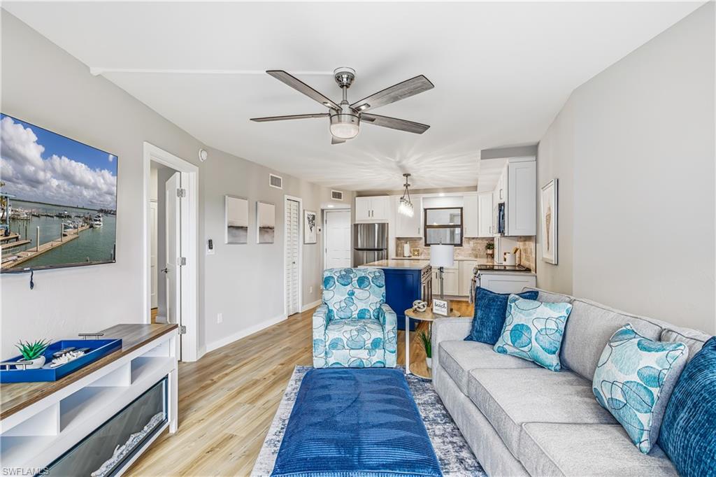 ANGLERS COVE - Residential