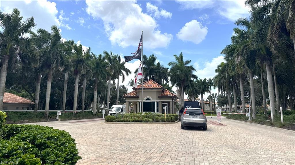 VILLAGE WALK - Residential Lease