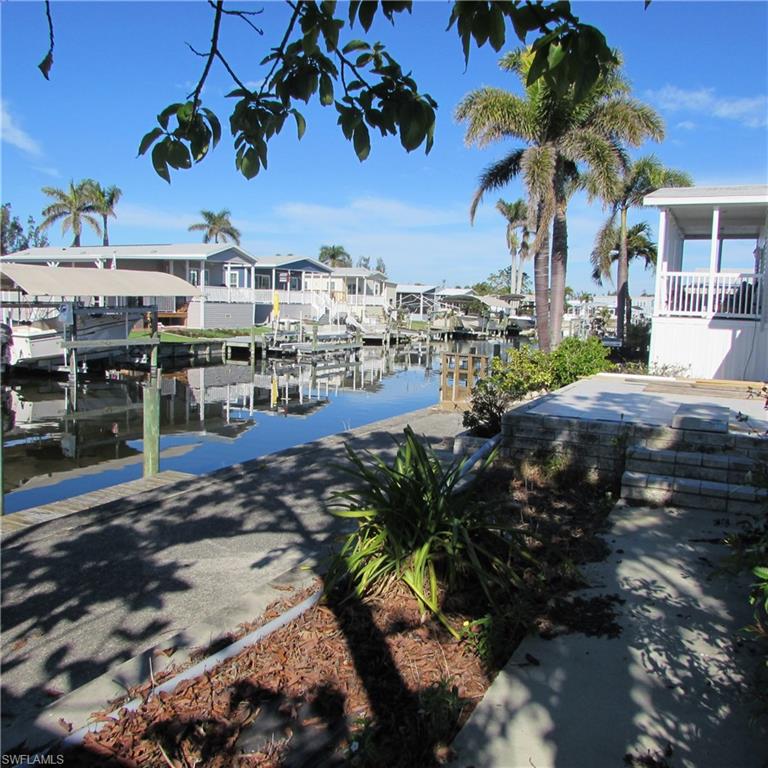 PINE ISLAND COVE - Land