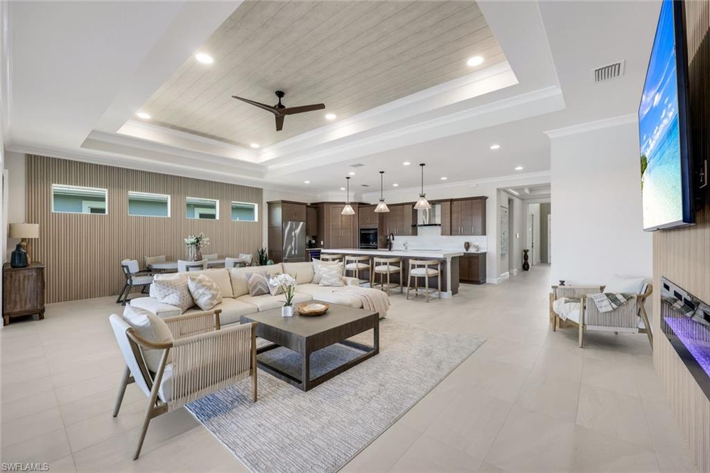 ISLES OF COLLIER PRESERVE - Residential