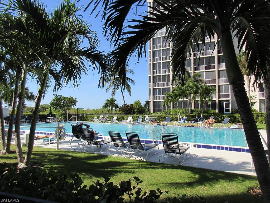 CRECIENTE CONDO SOUTH - Residential