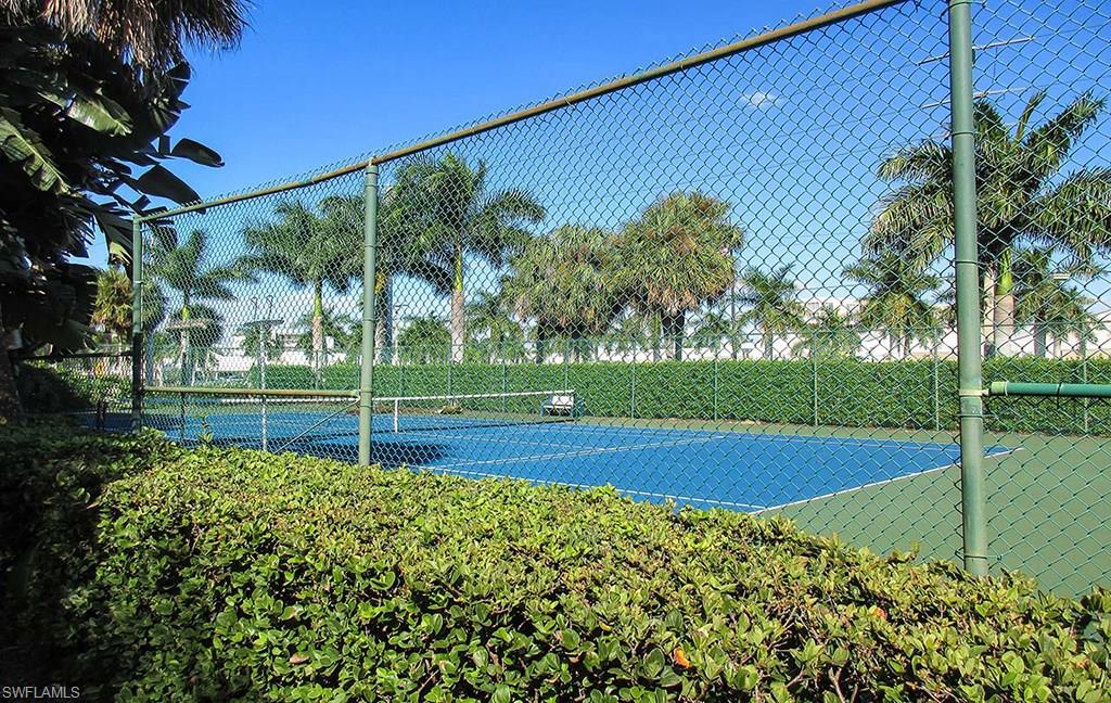 CRECIENTE CONDO SOUTH - Residential