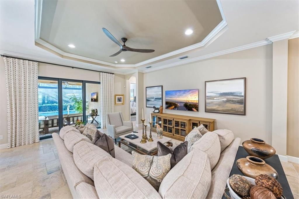 PEBBLE POINTE - Residential