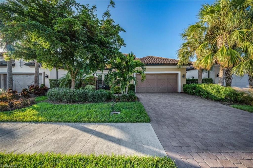 PEBBLE POINTE - Residential