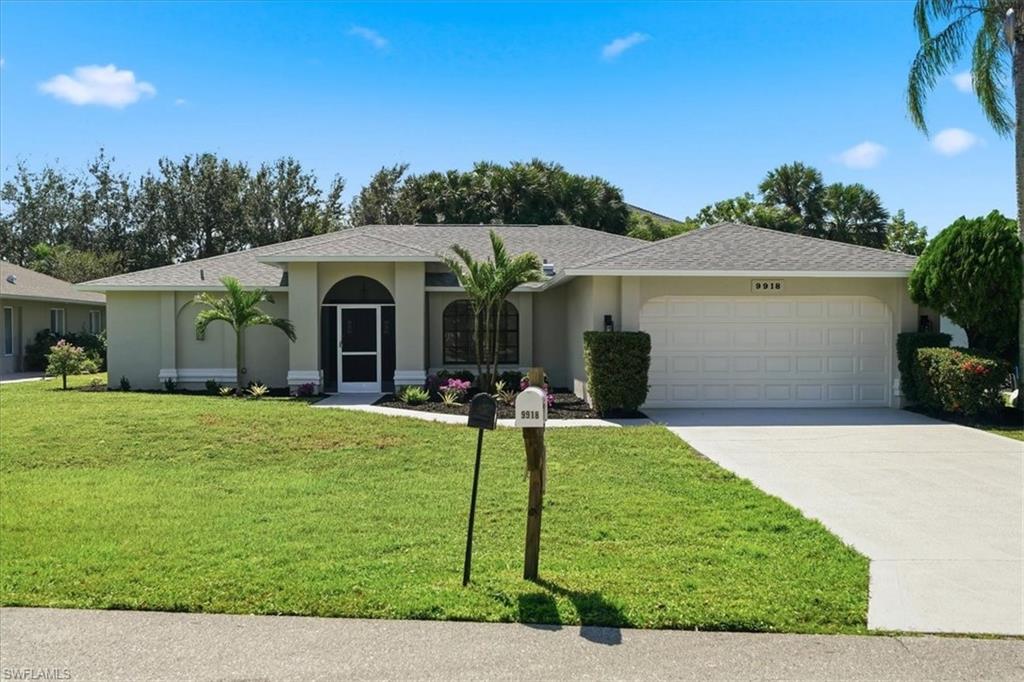 COUNTRY OAKS - Residential