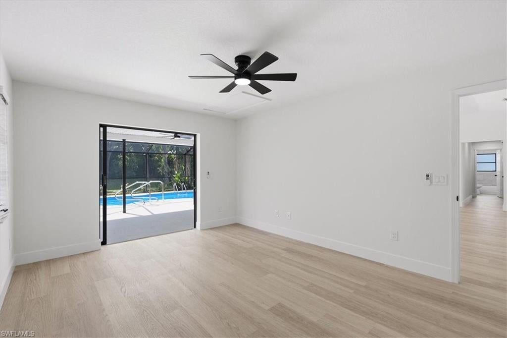 COUNTRY OAKS - Residential